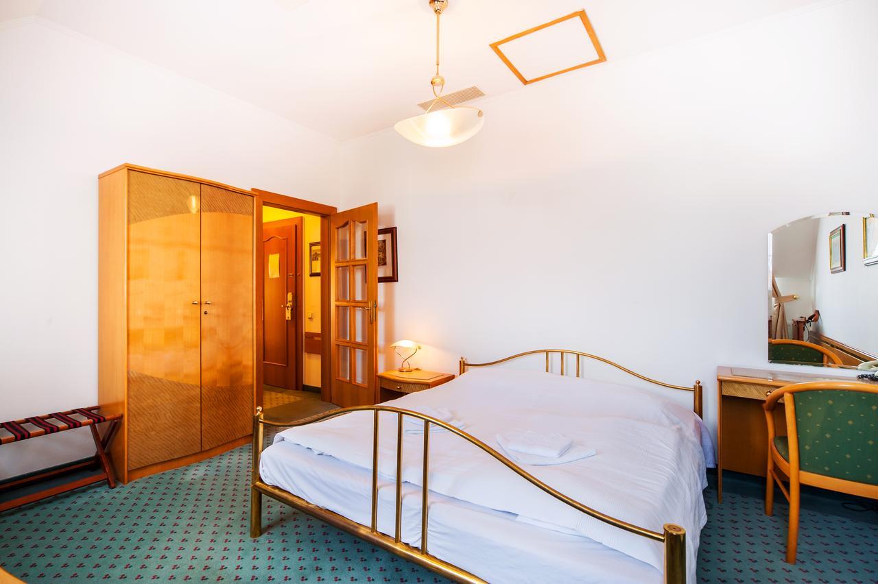 Hotel Voyta 4*